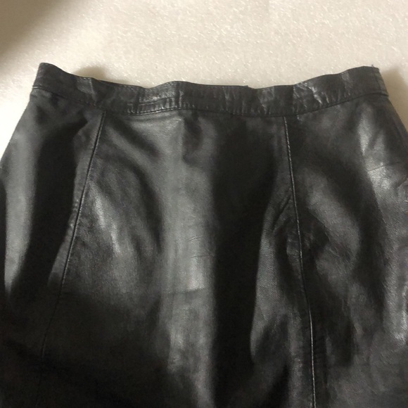 B B Dakota 100% Leather Skirt -Sz 7/ 8 - Picture 6 of 16